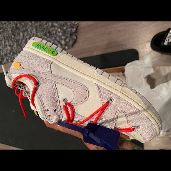 Nike Dunk Lows - Picture 4 of 5